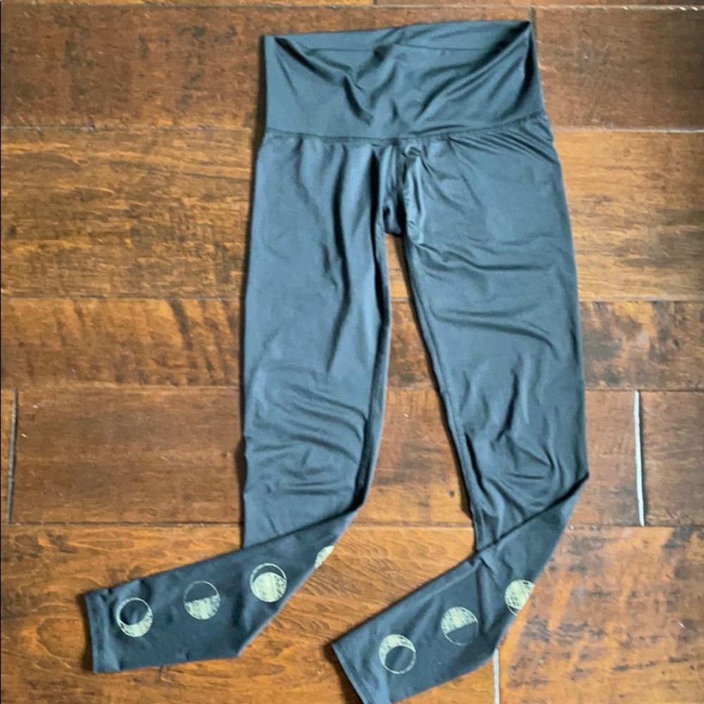Black moon Teeki yoga leggings